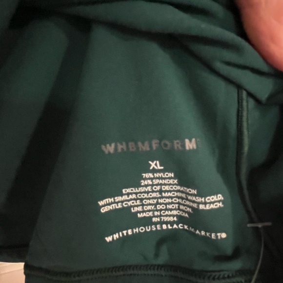 BNWT WHBM GREEN TOP. - Picture 4 of 4